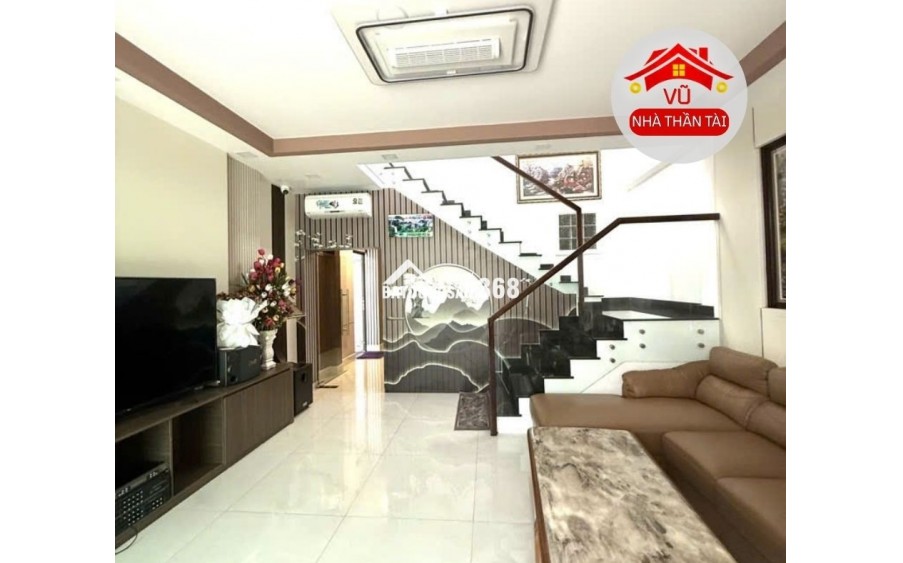 Bán Nhà Đẹp Mặt Tiền Quận 4, gần Vĩnh Khánh, 2 xe hơi tránh, 4 tầng, 5,3 x 9,5m , Nhỉnh 8 Đồng